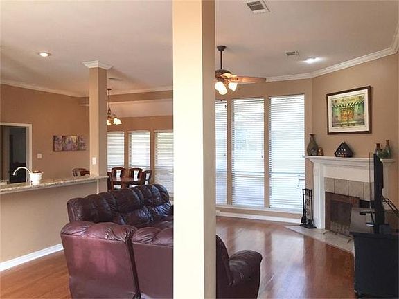 4th image of 150 Lazy Creek Dr