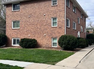 1233 S 25th St APT 3, Lincoln, NE 68502