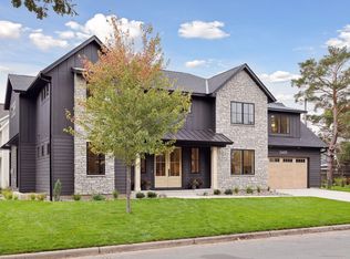 5600 Oaklawn Ave, Edina, MN 55424