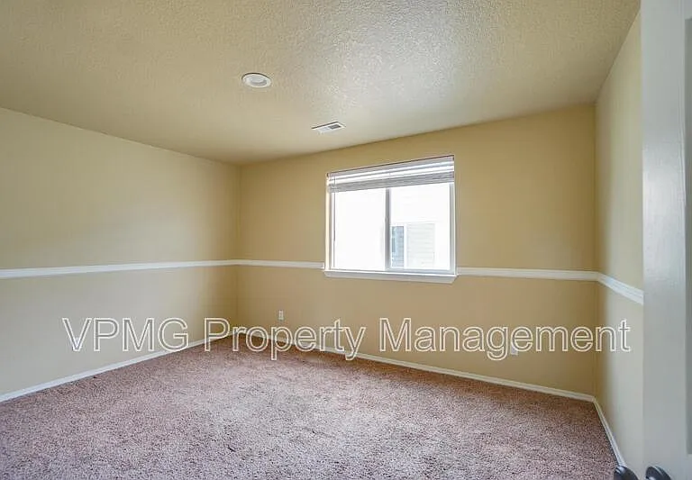 7809 NE 24th Ct — Photo 18
