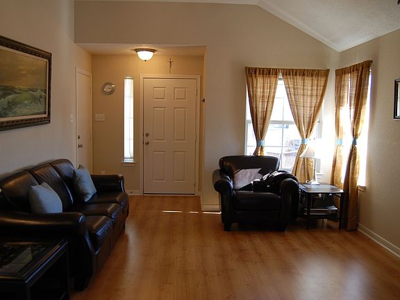 Front Entry & Living