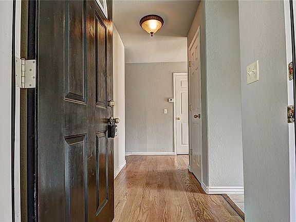 3rd image of 803 NW 9th St