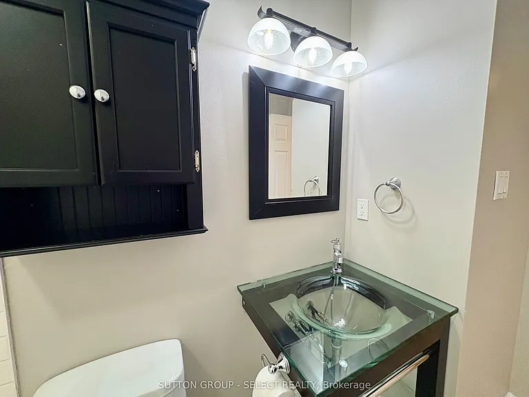 440 Wellington St #103 — Photo 23