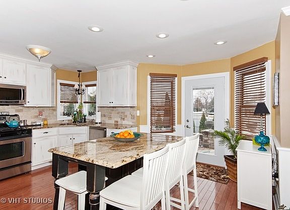 4th image of 1613 Canterbury Ct