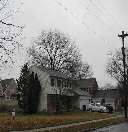 225 Grace St photo 1