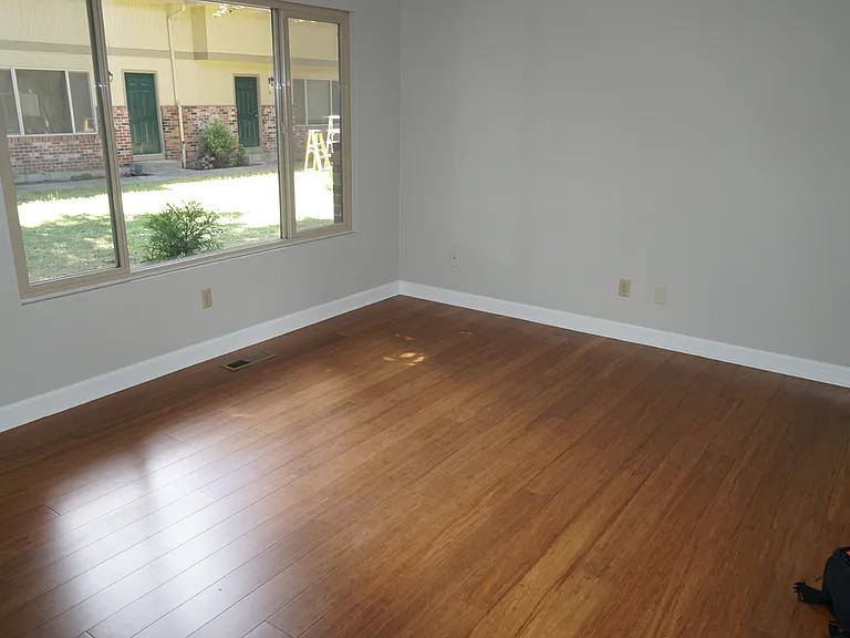 Willamette Center — Photo 9