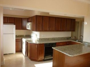 1212 N La Salle Dr #11, Chicago, IL 60610