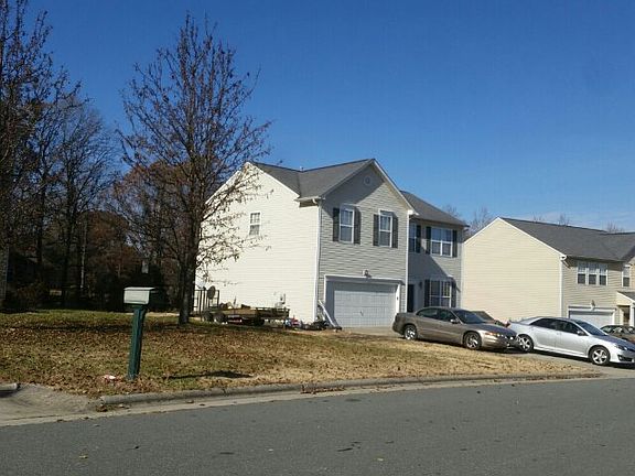 3rd image of 2102 Lannigan Dr