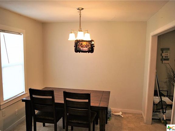 3rd image of 108 Concrete St