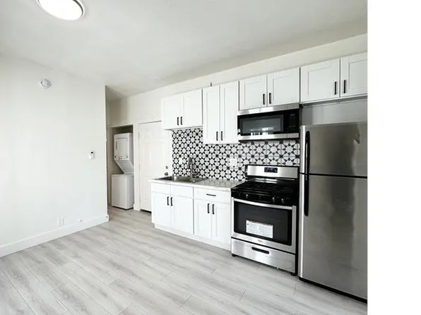 304 Patton St #A, Los Angeles, CA 90026