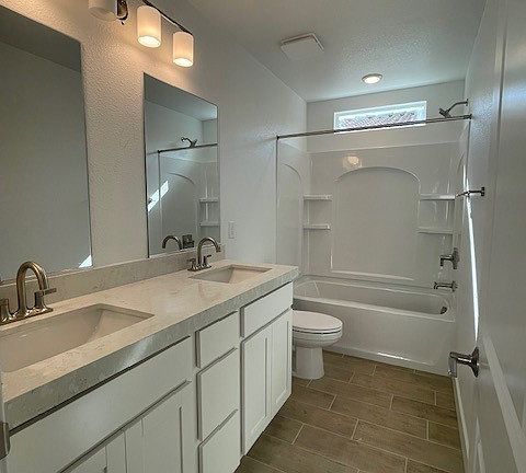 5th image of 246 Kobuk Ave