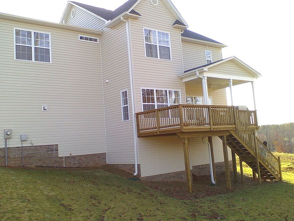 2nd image of 136 Turnstone Ln