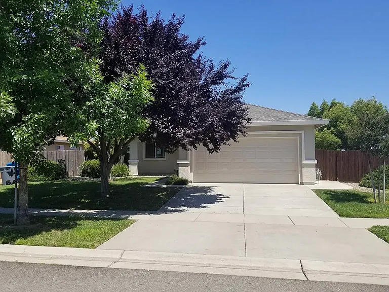2215 Roberta Ave — Photo 14
