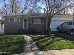 8282 Jewett Ave, Warren, MI 48089