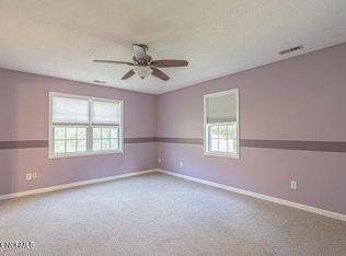 204 Stag Ct, Hubert, NC 28539