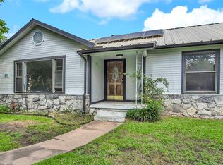 820 Lipscomb St, Bonham, TX 75418