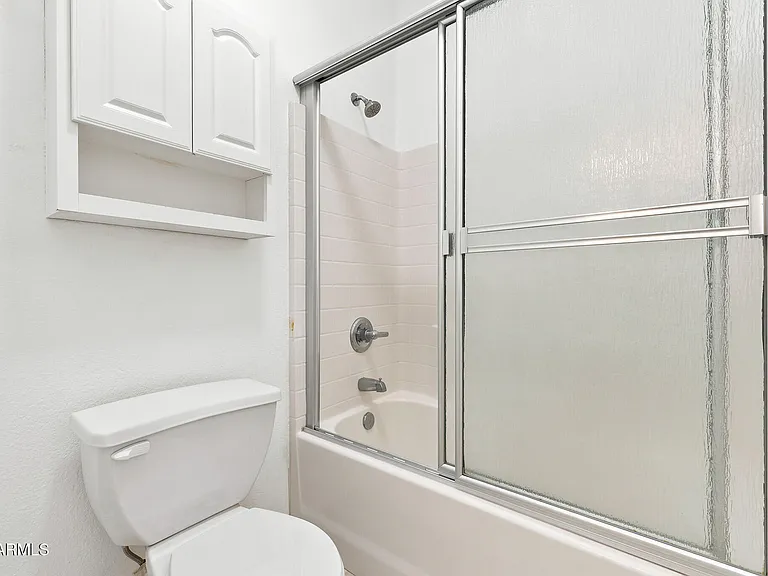 1402 E Shannon St — Photo 30