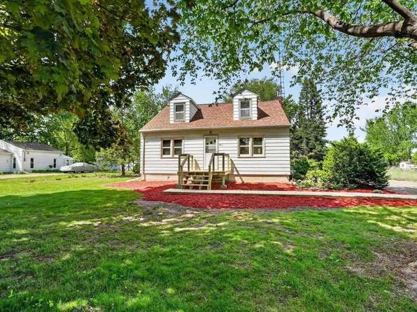223 Wema Ave, Evansdale, IA 50707
