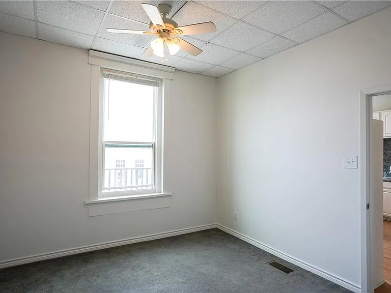 112 Farquhar St #1 — Photo 12
