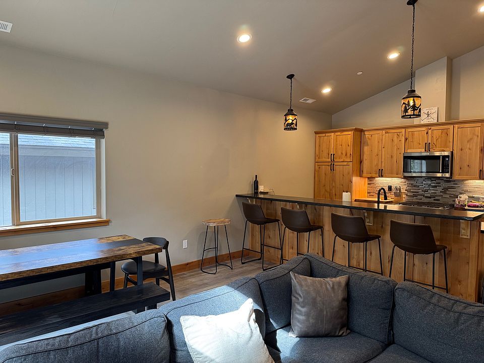 living, dining and kitchn