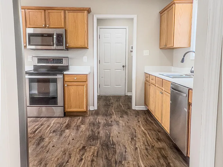 5204 Ahoskie Dr — Photo 6