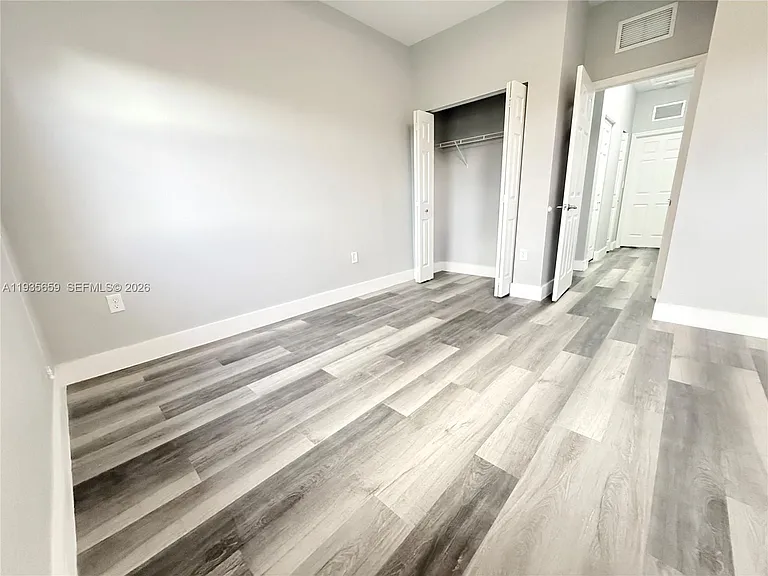 134 SE 28th Ter #5 — Photo 18