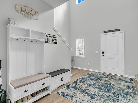 5th image of 1125 Spotflower St