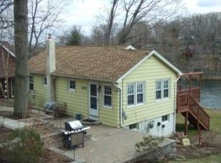 604 Otterhole Rd, West Milford, NJ 07480
