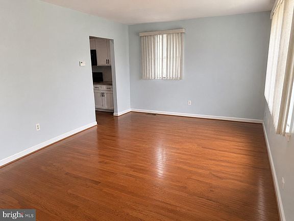 5th image of 514 Filmore St