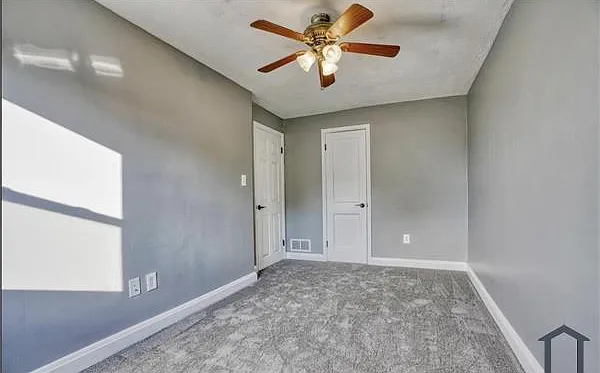 2118 Firethorn Rd — Photo 12