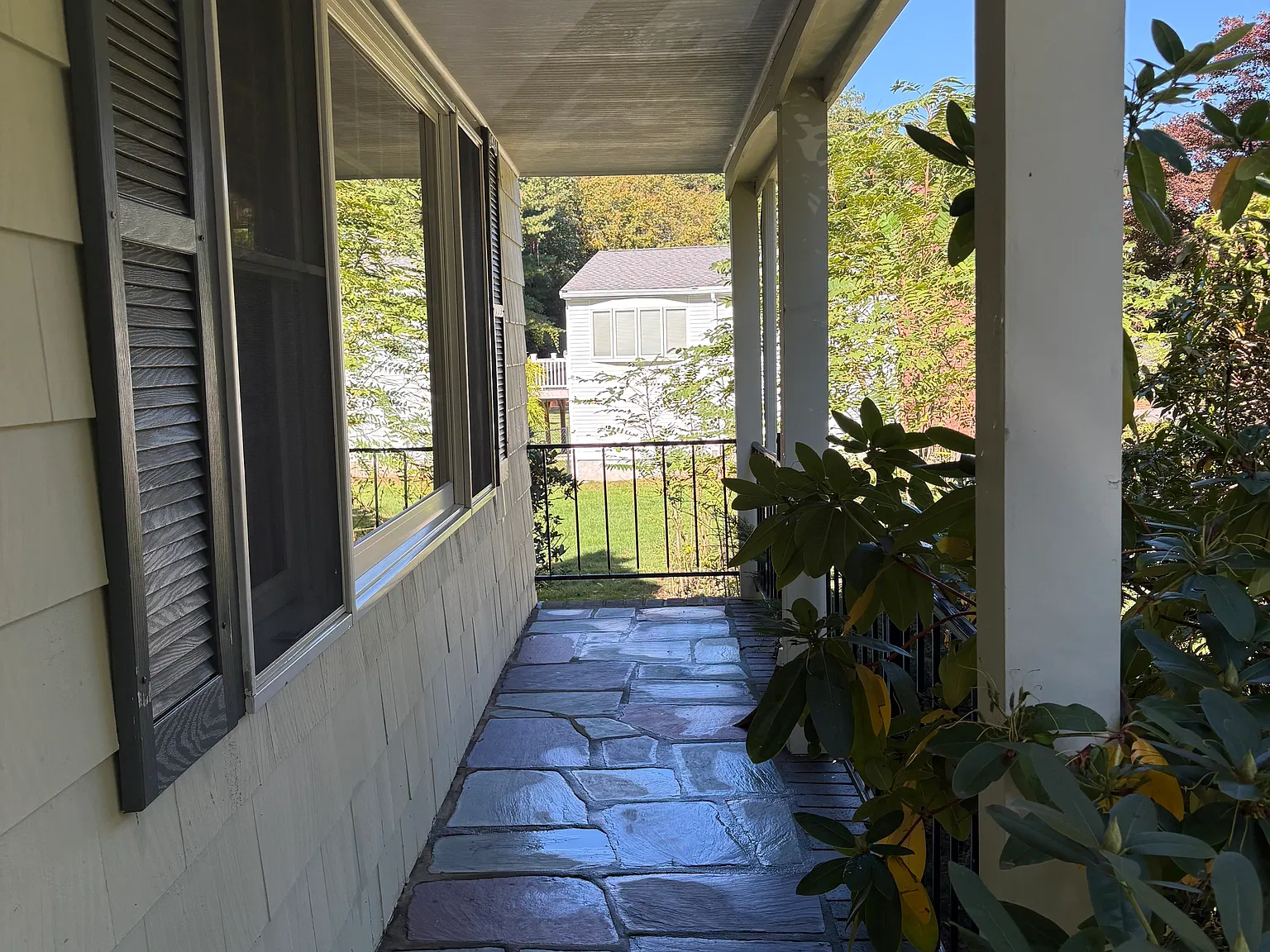 3 bed, 2.5 bath, 1850 sqft, $4,800 — Photo 3