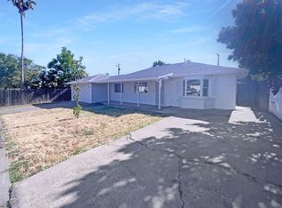 6320 Channing Dr, North Highlands, CA 95660