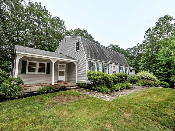 3rd image of 20 Wheaton Drive