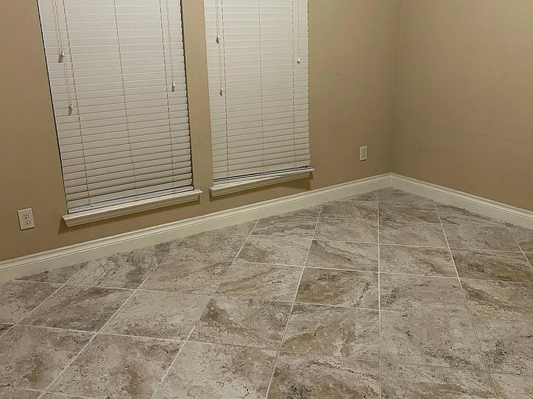10310 Rouken Glen Ct — Photo 23