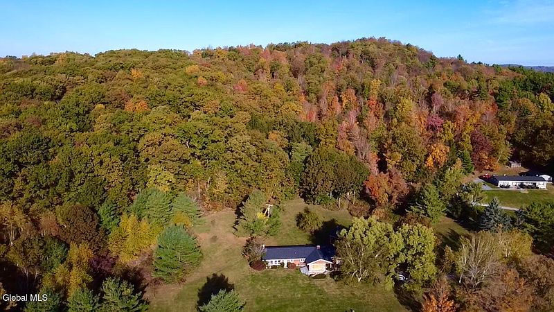 2nd image of 80 Gates Road
