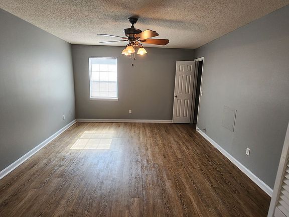 3rd image of 4419 Bonnell Dr NW #4421-10