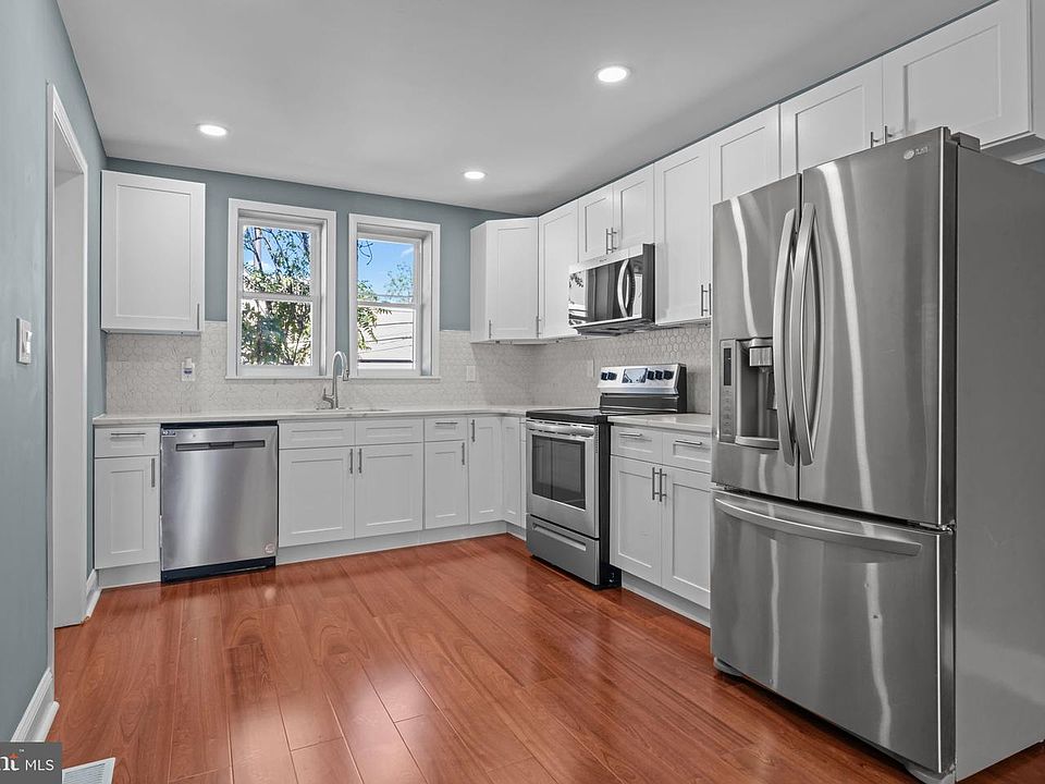 1st image of 811 W Fisher Ave