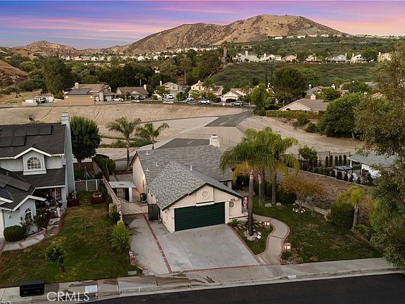 4th image of 28924 Raintree Ln
