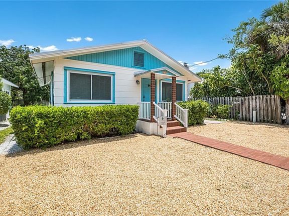 4th image of 370 Tarpon Ave