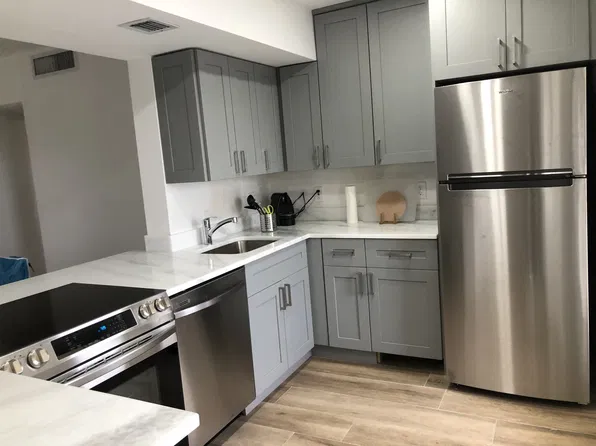 3050 N Palm Aire Dr APT 309, Pompano Beach, FL 33069