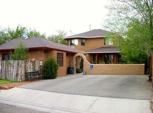 401 Alejandro St, Santa Fe, NM 87501