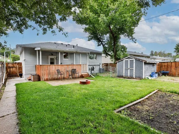 2129 9a Ave S, Lethbridge, AB T1J 1X9