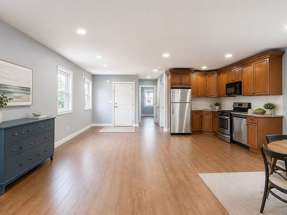 1st image of 41 Mercer St #1