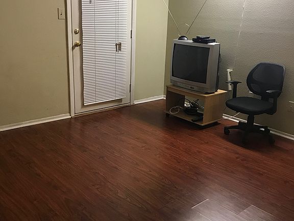5th image of 8722 Mallard Reserve Dr Unit 202