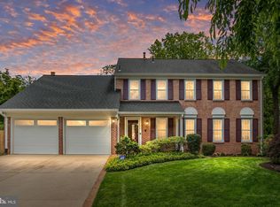 7797 Tangier Dr, Springfield, VA 22153