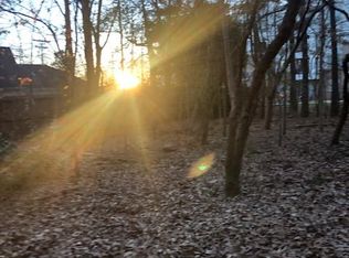 1712 Legion Rd, Chapel Hill, NC 27517