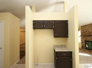 3280 Rosedale Dr, Arnold, MO 63010