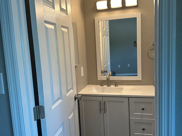 1 Manor Ct #B — Photo 19