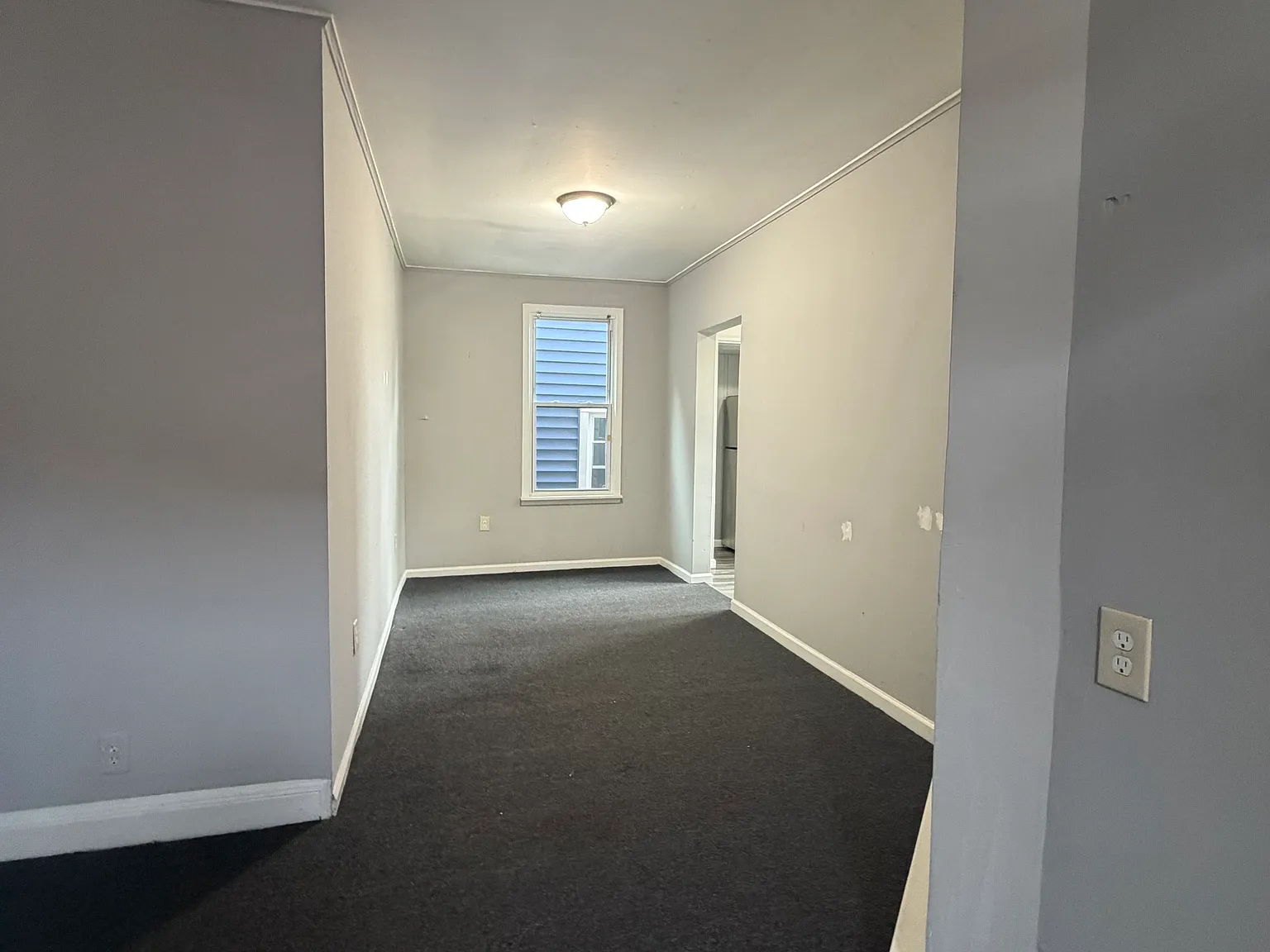 3 bed, 1200 sqft, $1,800 — Photo 4