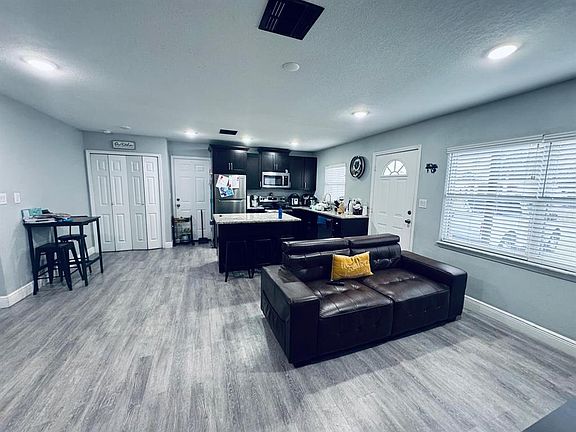 4th image of 17 S SOLANDRA DRIVE